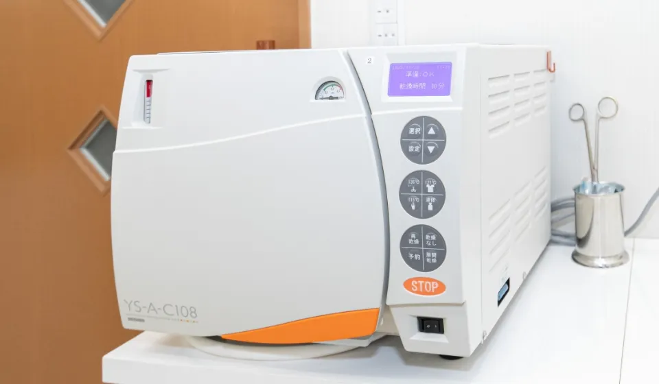 オートクレーブ（高圧蒸気滅菌器）