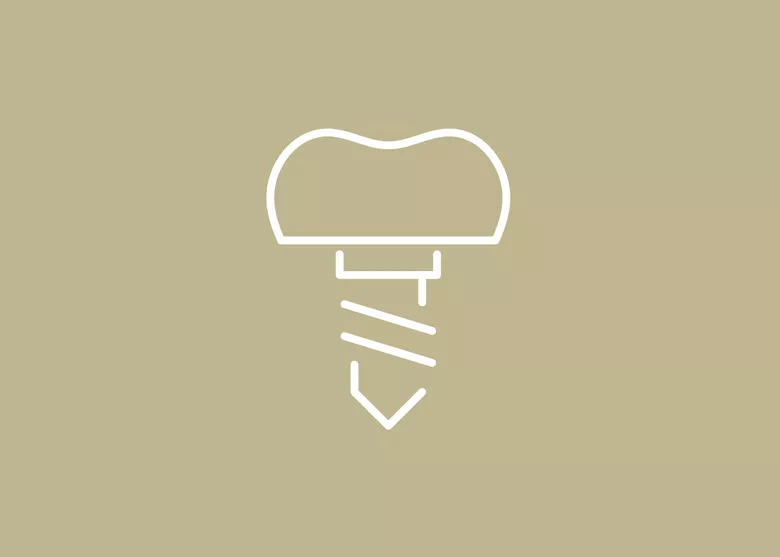 骨が足らずインプラントを断られた